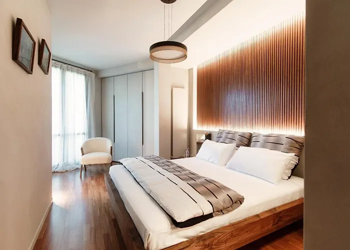 Blue - By Myhomeincomo * Faggeto Lario