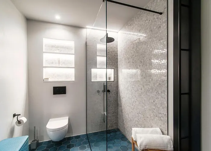 아파트 Blue - By Myhomeincomo