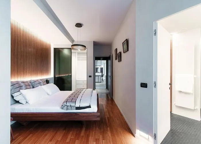 Blue - By Myhomeincomo * 파게토 라리오