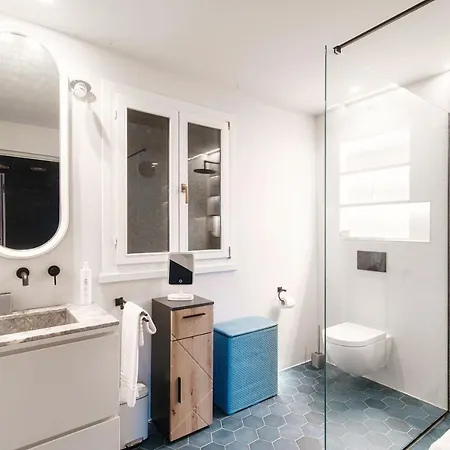 Blue - By Myhomeincomo * Faggeto Lario