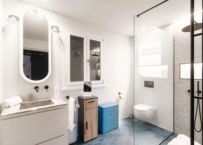 Blue - By Myhomeincomo * Faggeto Lario