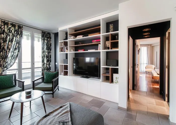 Apartament Blue - By Myhomeincomo