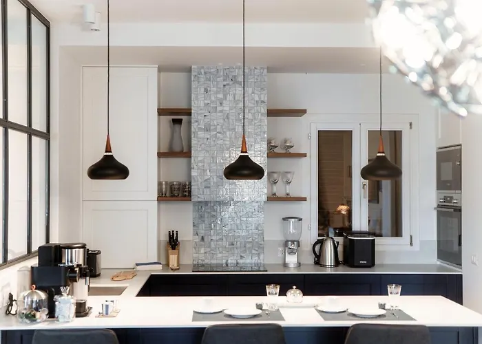 Blue - By Myhomeincomo